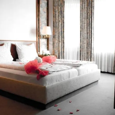 فندق Sangermann Oberveischede